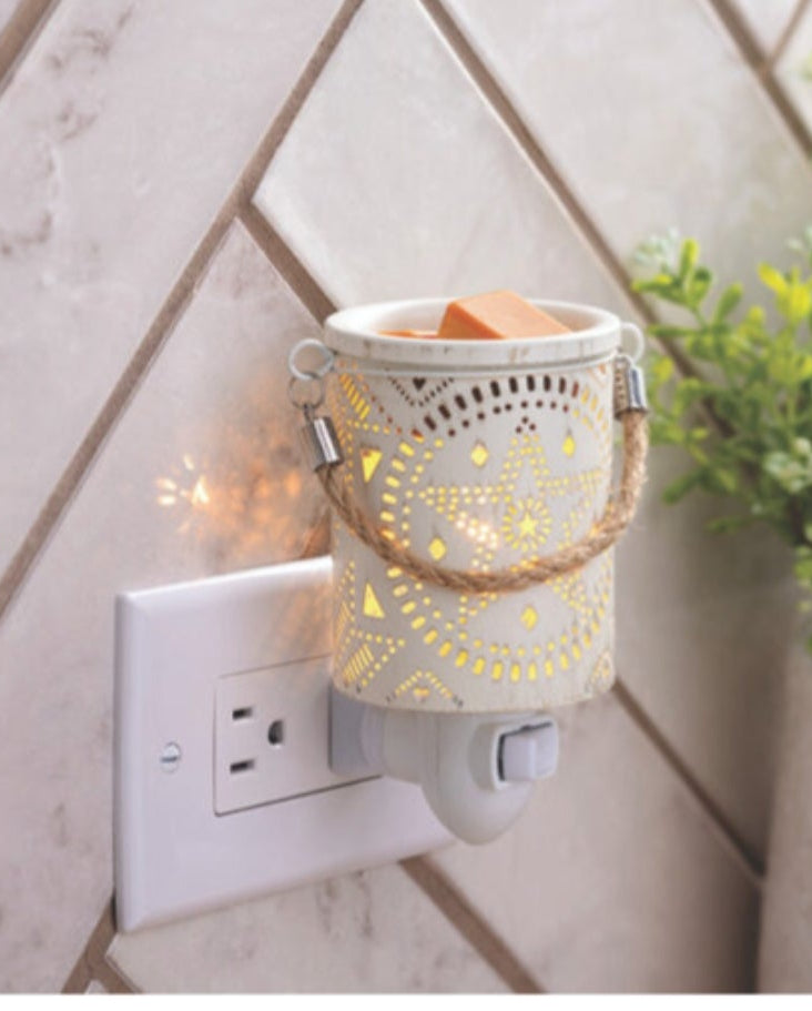 
                  
                    Load image into Gallery viewer, Lone Star Pluggable Fragrance Warmer
                  
                